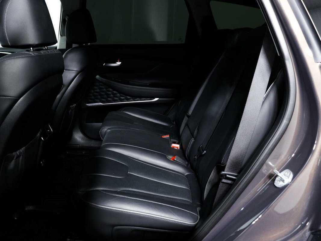 Купить Hyundai Santa Fe с пробегом. Фото: #11