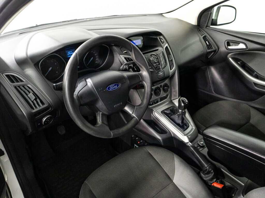 Купить Ford Focus с пробегом. Фото: #10