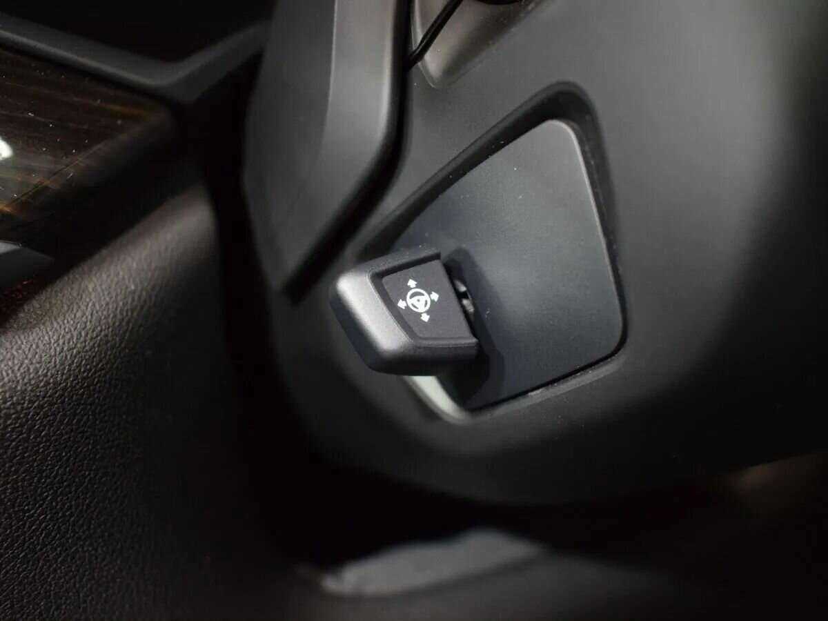 Купить BMW X7 с пробегом. Фото: #10