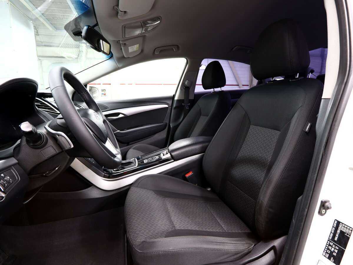 Купить Hyundai i40 с пробегом. Фото: #5
