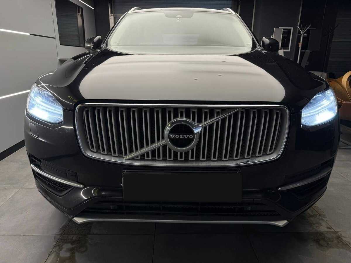 Купить Volvo XC90 с пробегом. Фото: #1