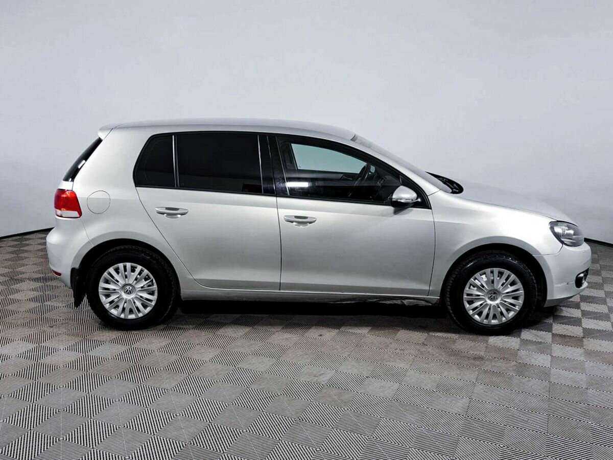 Купить Volkswagen Golf с пробегом. Фото: #3