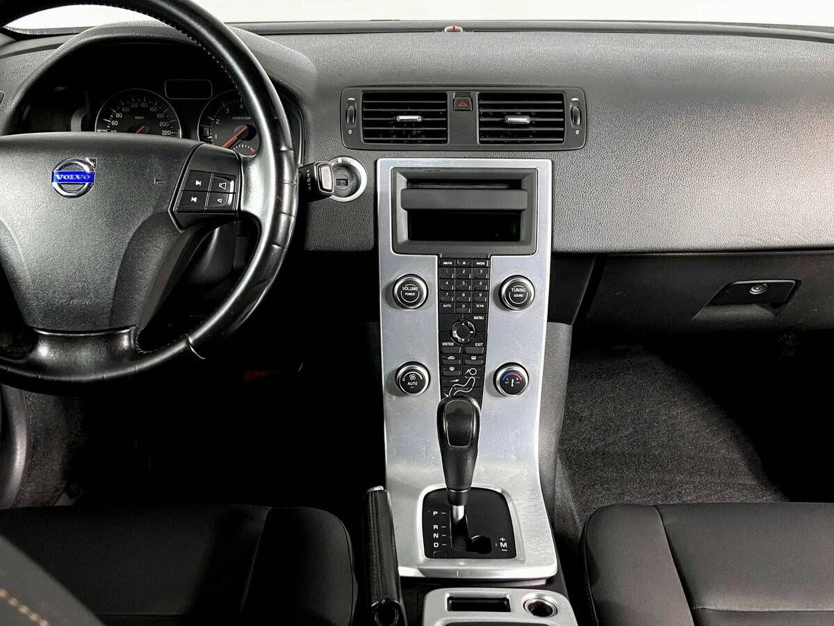 Купить Volvo S40 с пробегом. Фото: #8