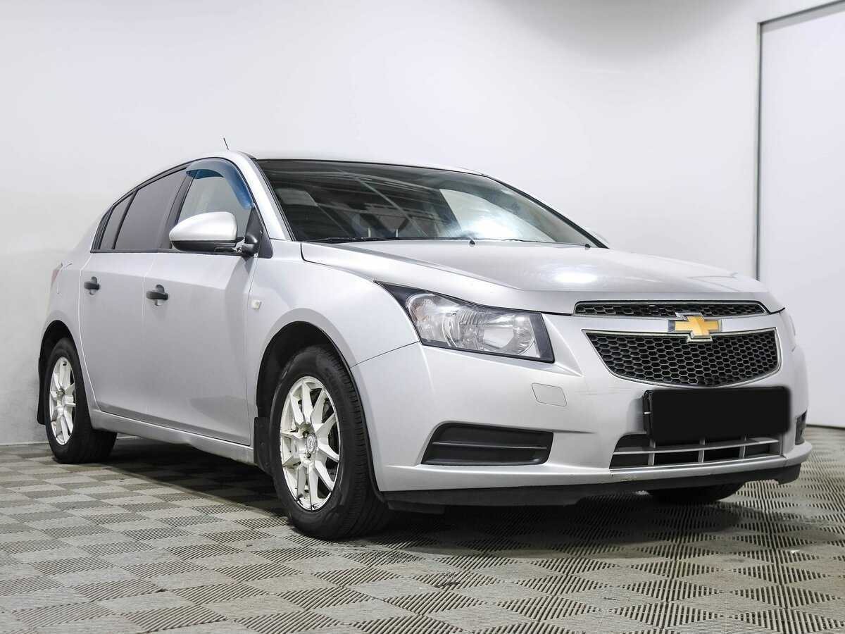 Купить Chevrolet Cruze с пробегом. Фото: #2