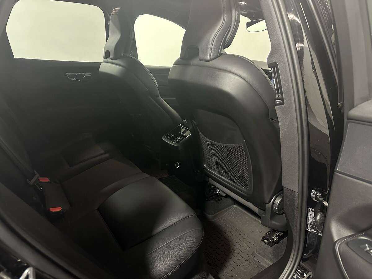 Купить Volvo XC60 с пробегом. Фото: #8