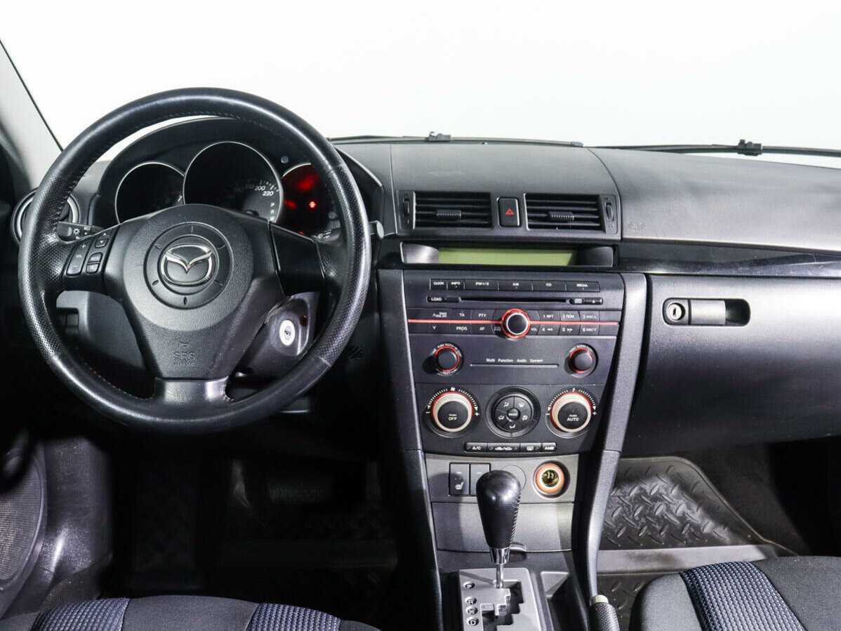 Купить Mazda 3 с пробегом. Фото: #9