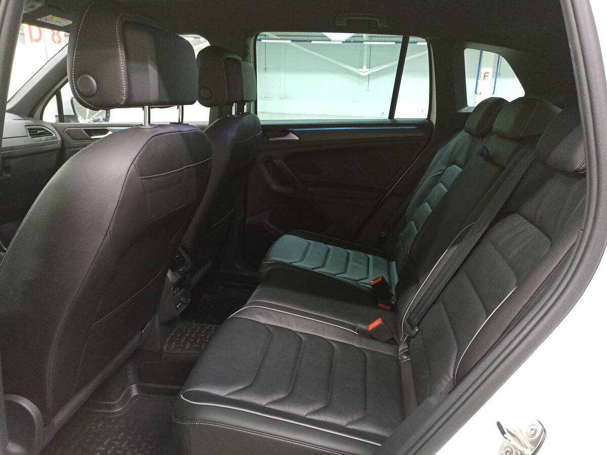 Купить Volkswagen Tiguan с пробегом. Фото: #11