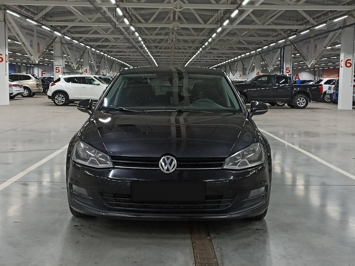 Купить Volkswagen Golf с пробегом. Фото: #1