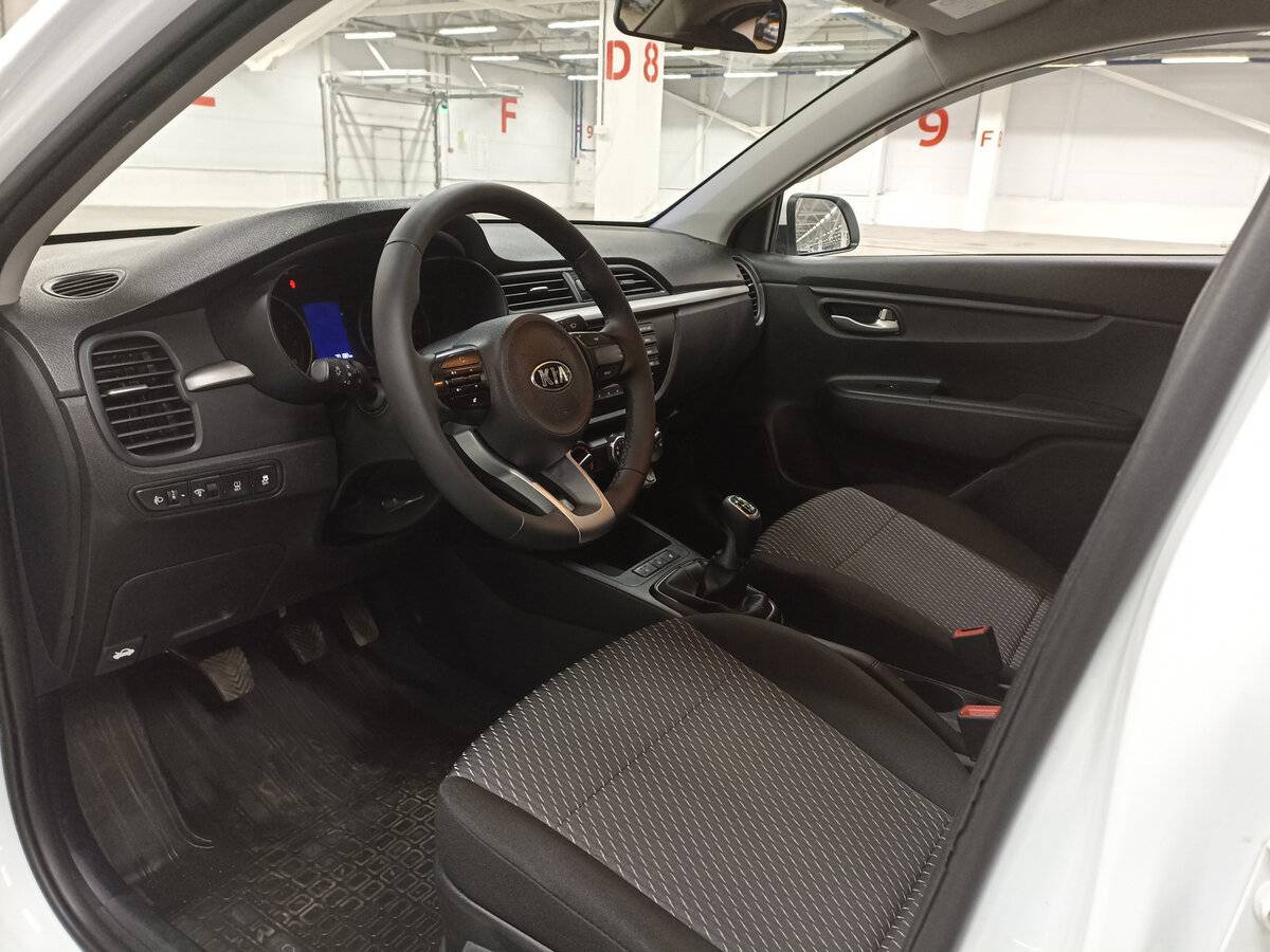 Купить Kia Rio с пробегом. Фото: #15