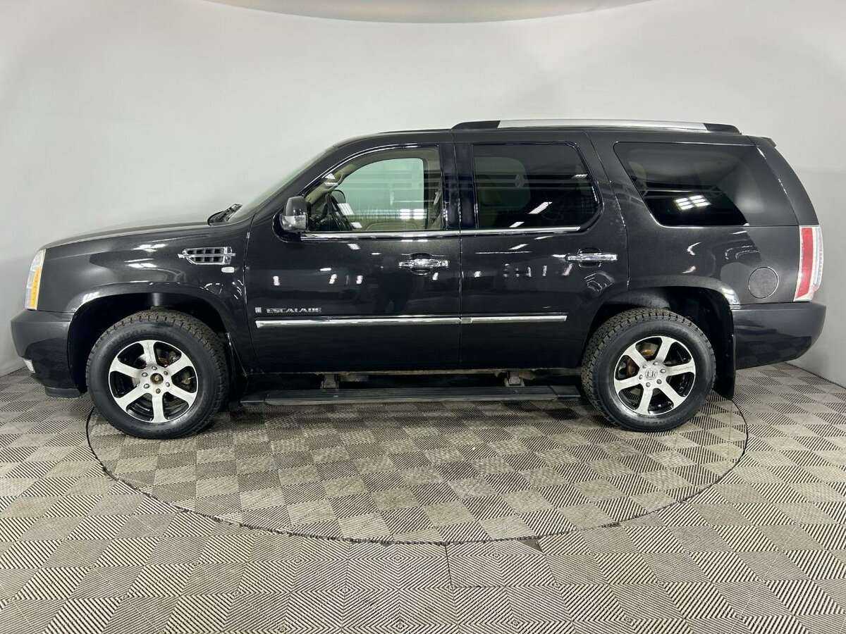 Купить Cadillac Escalade с пробегом. Фото: #4