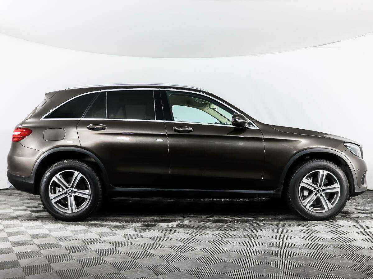 Купить Mercedes-Benz GLC с пробегом. Фото: #3