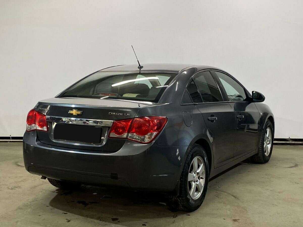 Купить Chevrolet Cruze с пробегом. Фото: #4