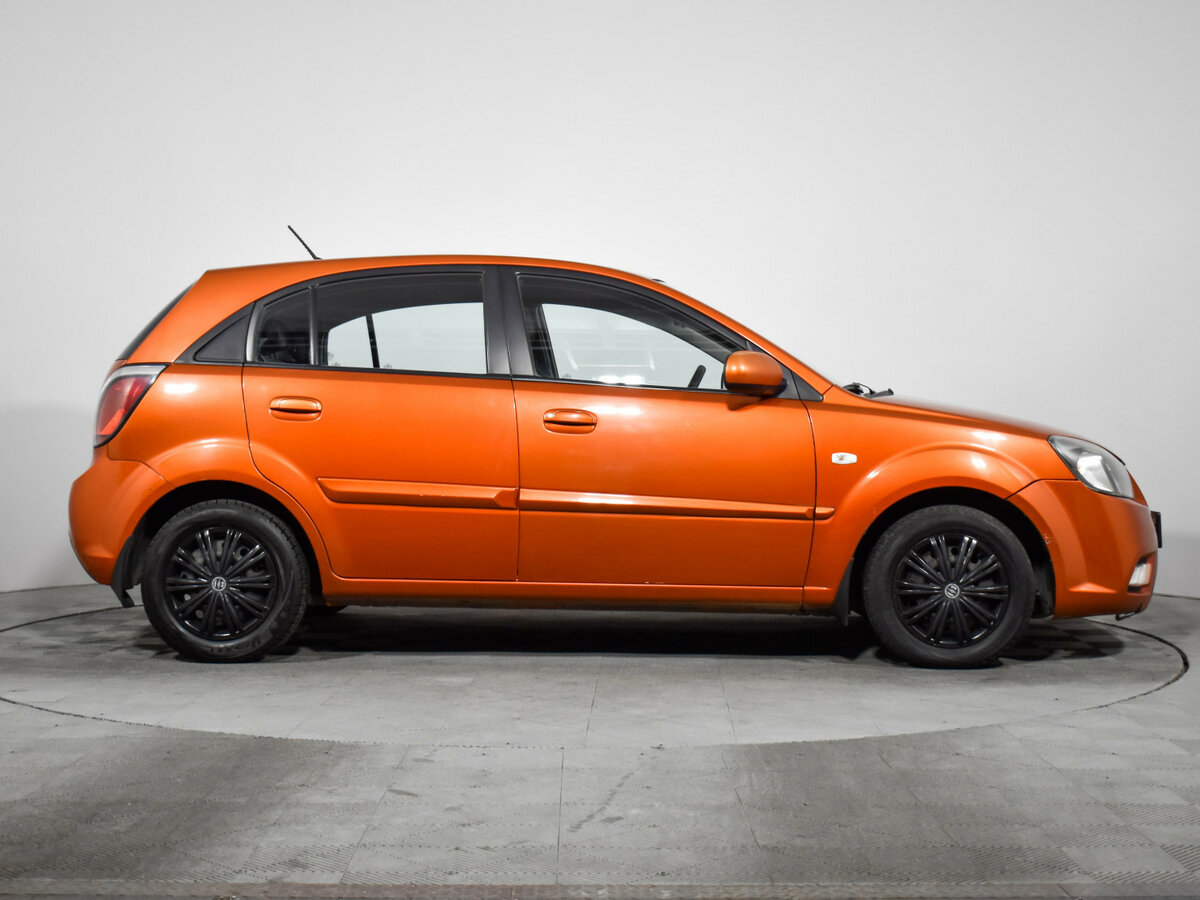 Купить Kia Rio с пробегом. Фото: #3