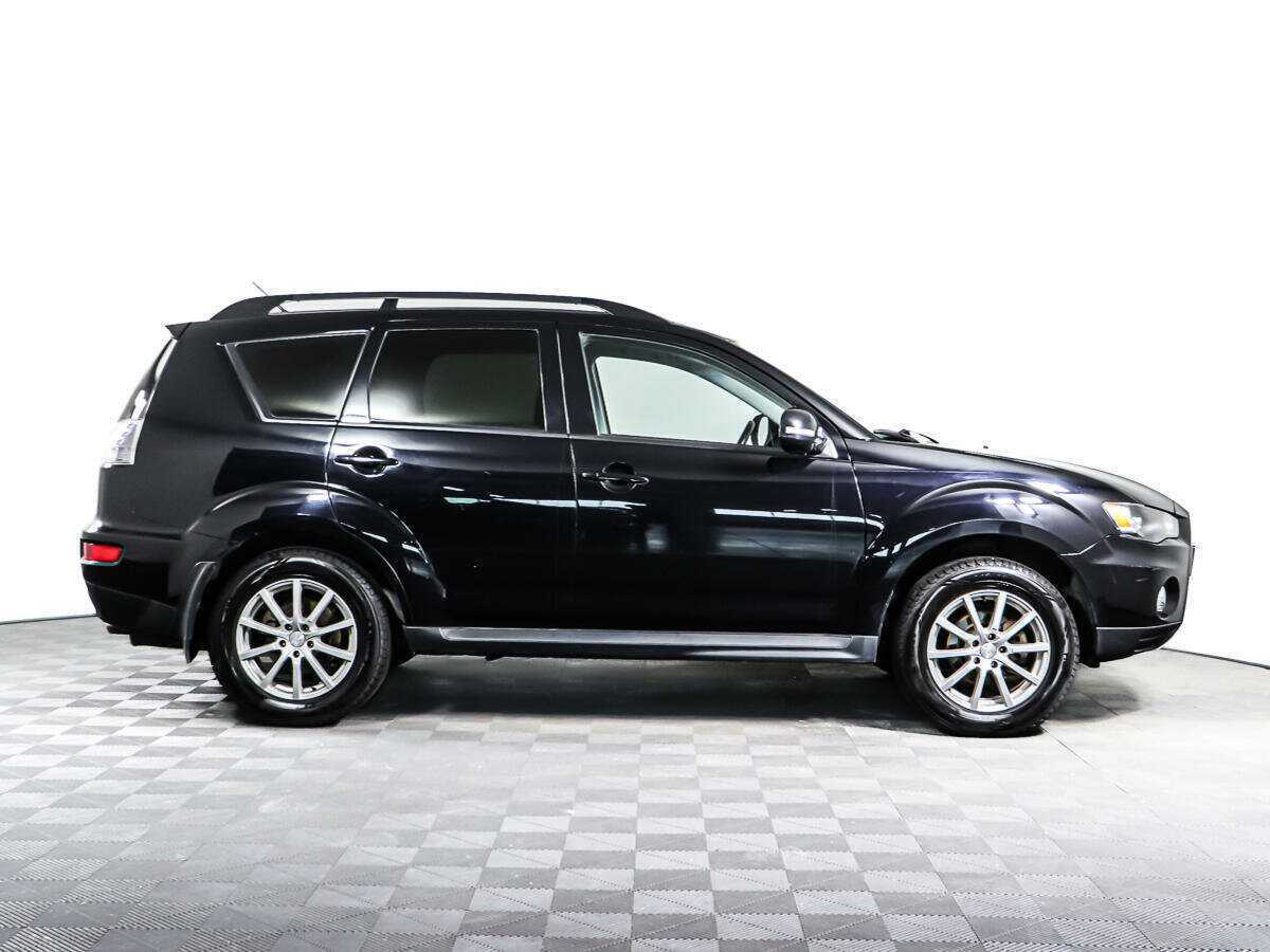 Купить Mitsubishi Outlander с пробегом. Фото: #2