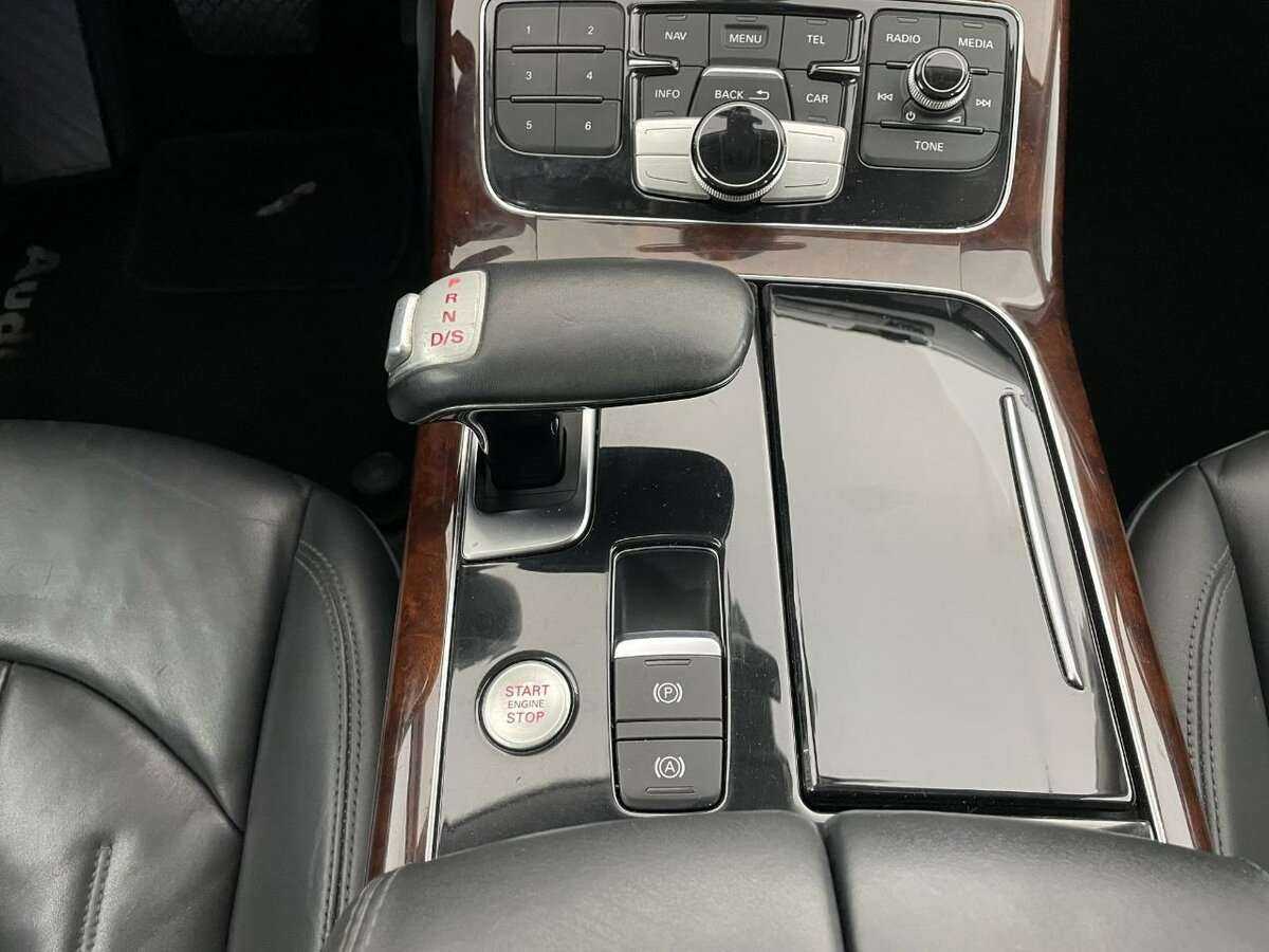 Купить Audi A8 с пробегом. Фото: #12