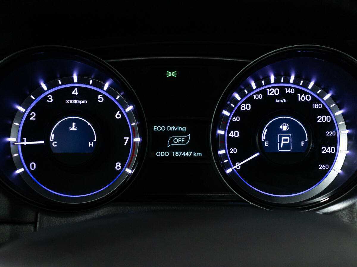 Купить Hyundai Sonata с пробегом. Фото: #11