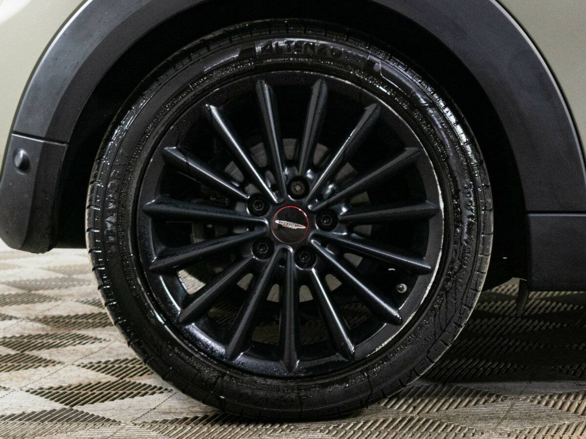 Купить Mini Hatch с пробегом. Фото: #17
