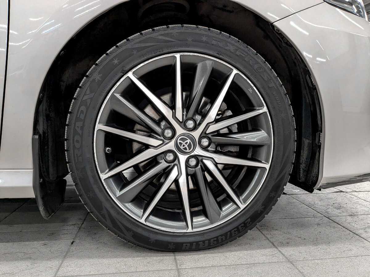 Купить Toyota Camry с пробегом. Фото: #17