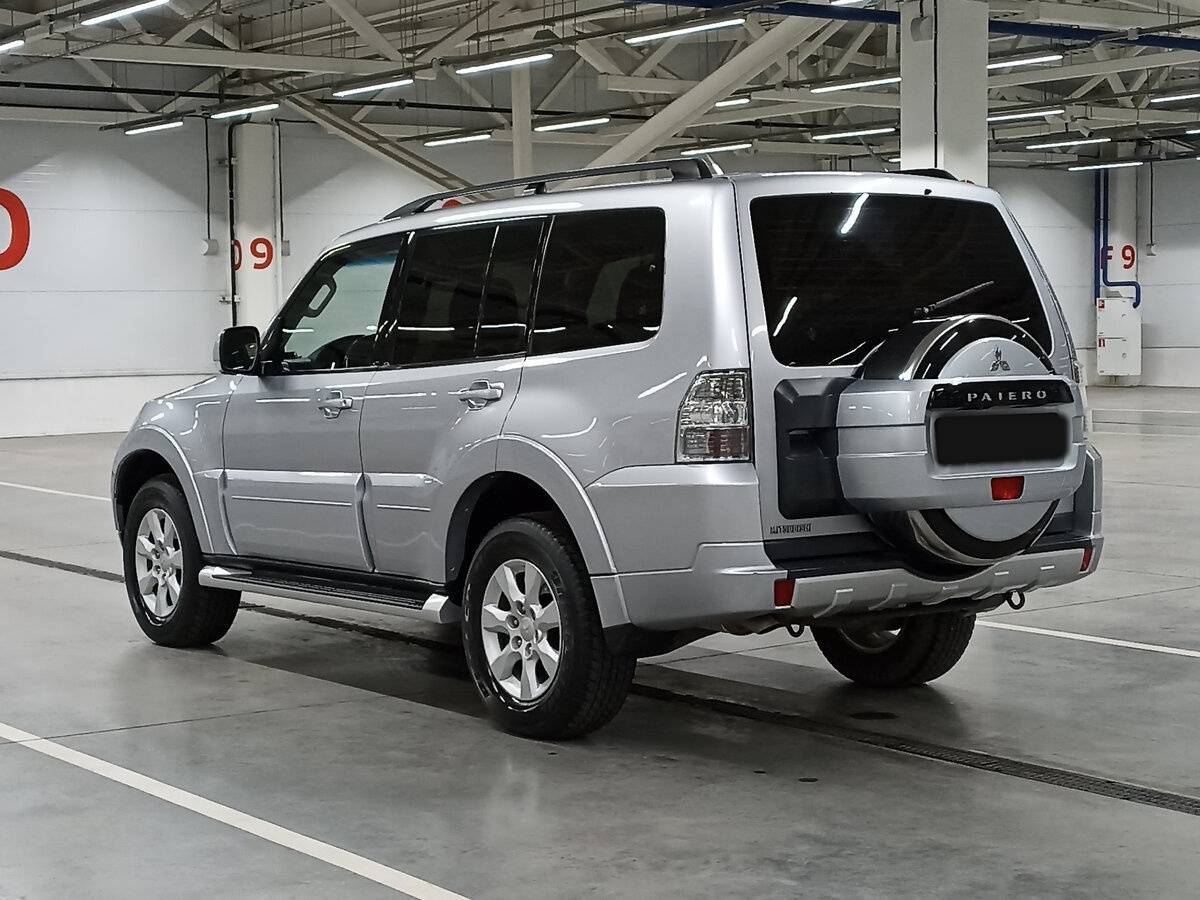Купить Mitsubishi Pajero с пробегом. Фото: #6
