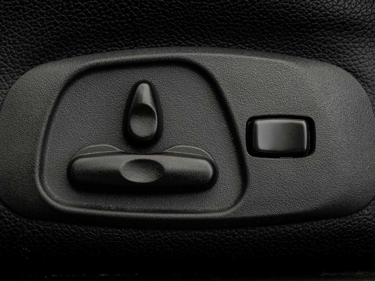 Купить Mitsubishi Pajero с пробегом. Фото: #19