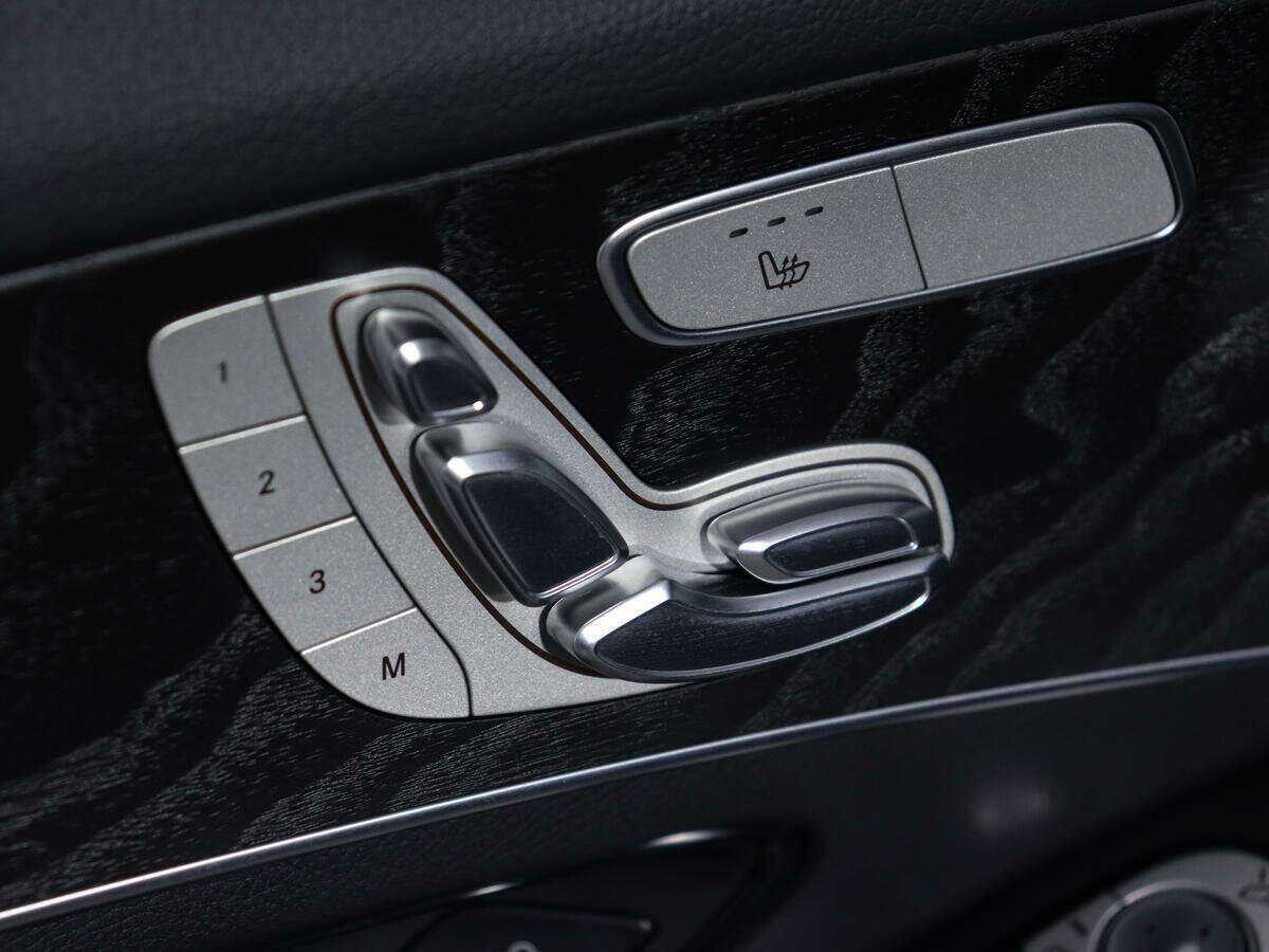 Купить Mercedes-Benz GLC Coupe с пробегом. Фото: #17