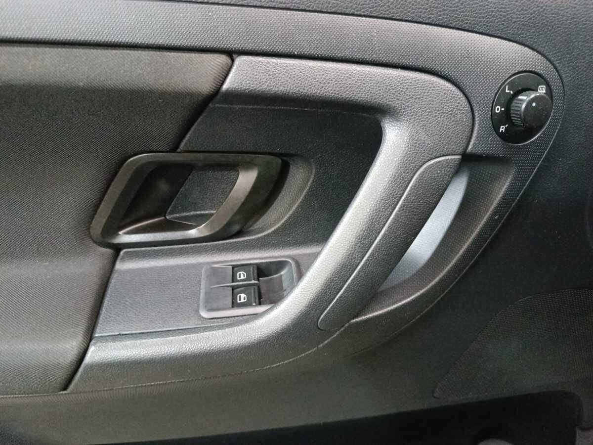Купить Skoda Fabia с пробегом. Фото: #14