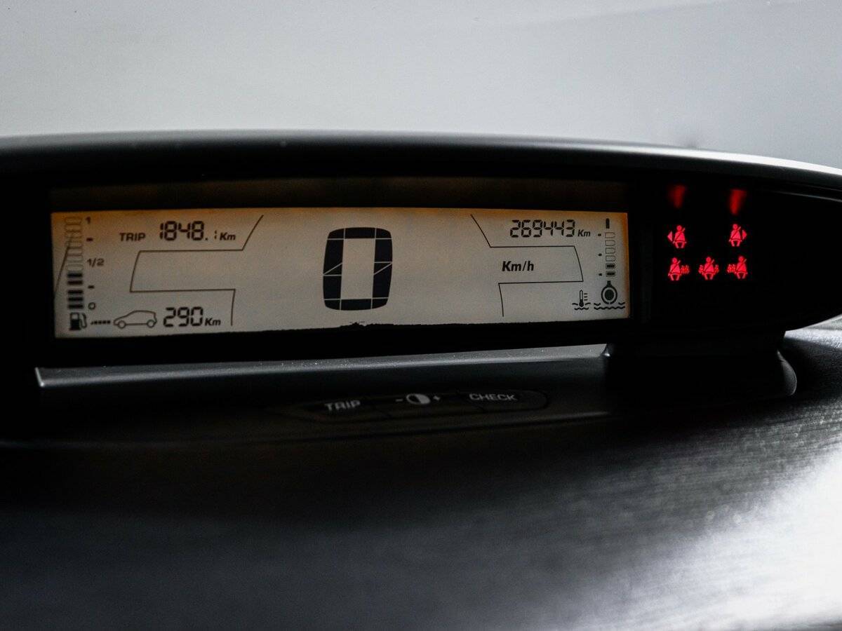 Купить Citroen C4 с пробегом. Фото: #10