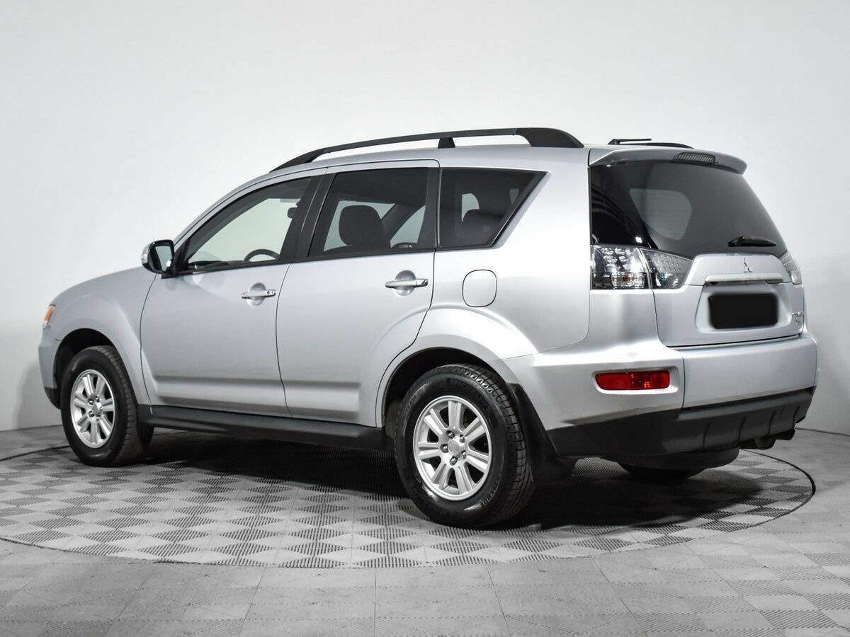 Купить Mitsubishi Outlander с пробегом. Фото: #5