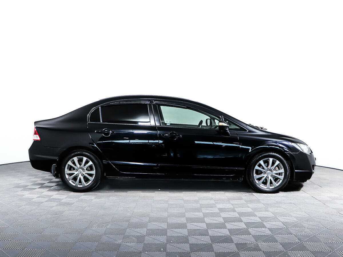Купить Honda Civic с пробегом. Фото: #3