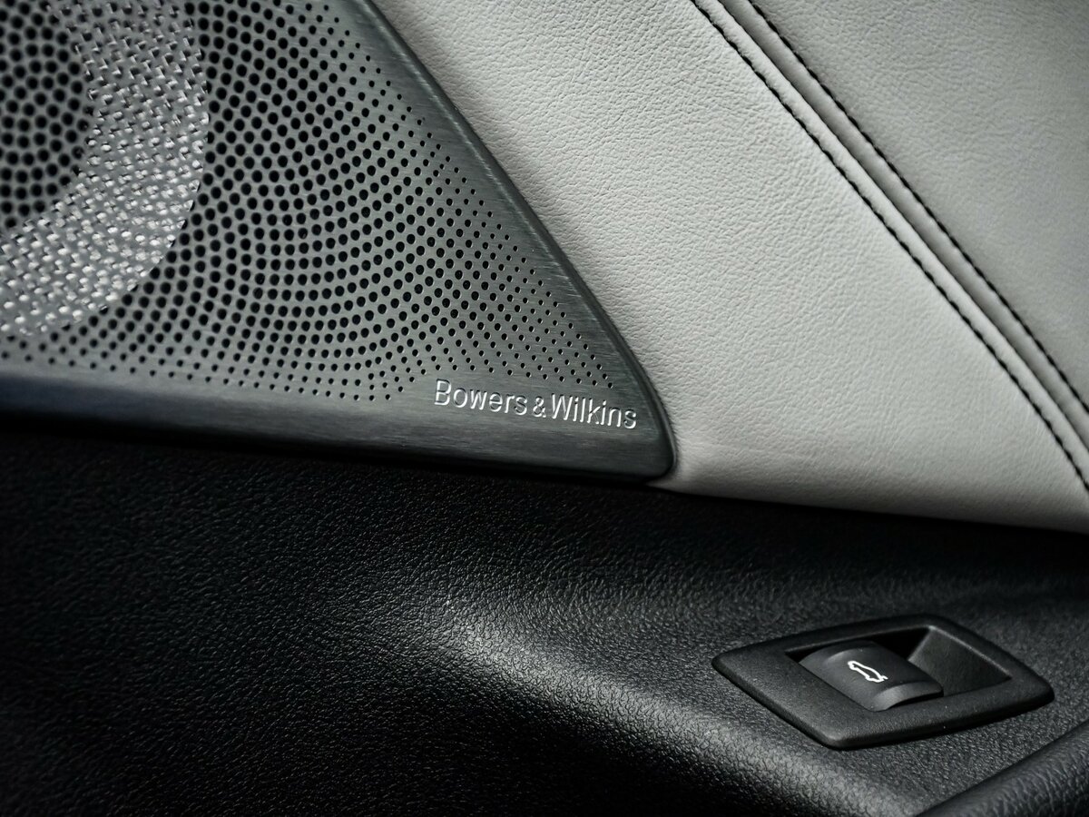 Купить BMW M5 с пробегом. Фото: #21