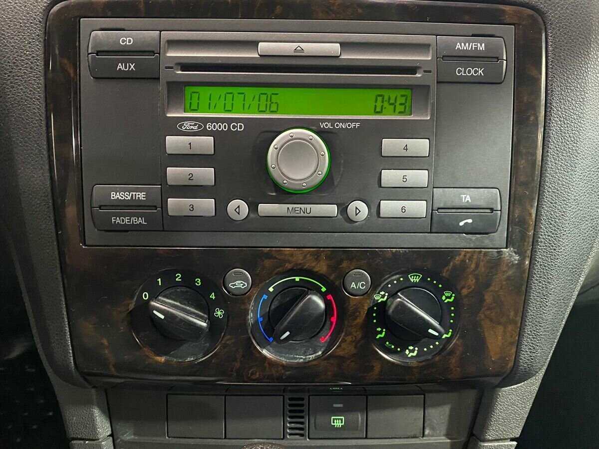 Купить Ford Focus с пробегом. Фото: #12