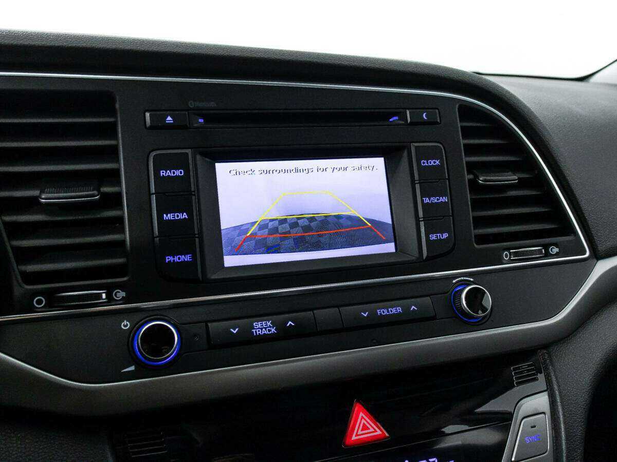 Купить Hyundai Elantra с пробегом. Фото: #14