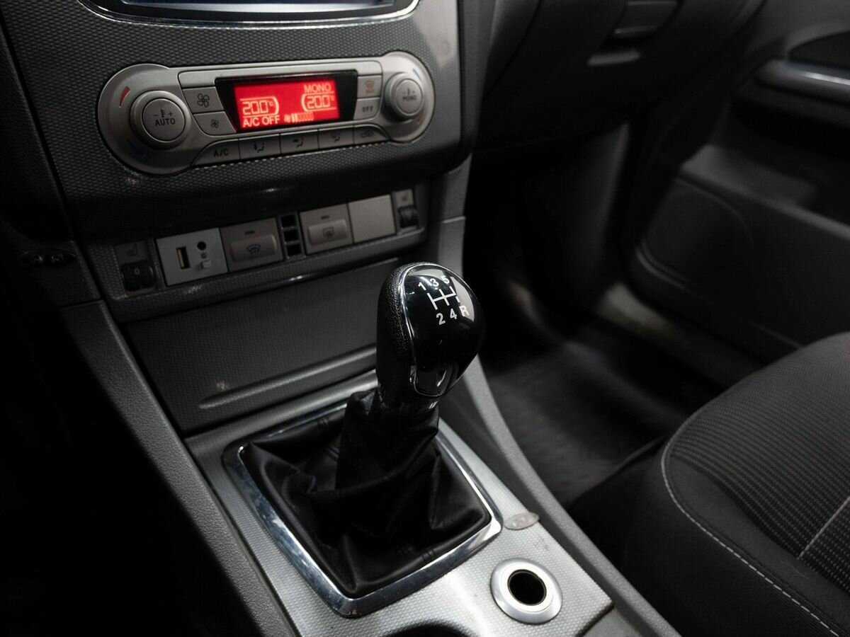 Купить Ford Focus с пробегом. Фото: #17