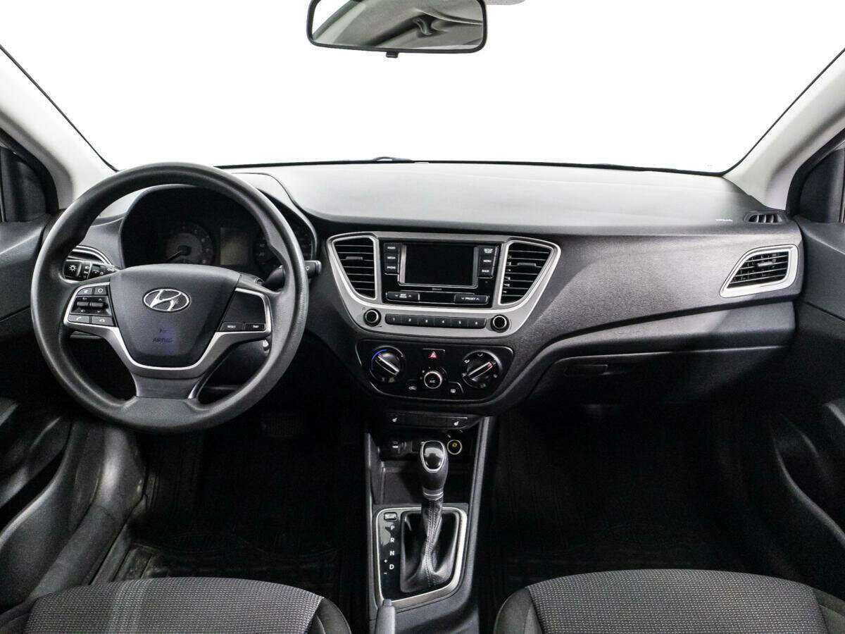 Купить Hyundai Solaris с пробегом. Фото: #12