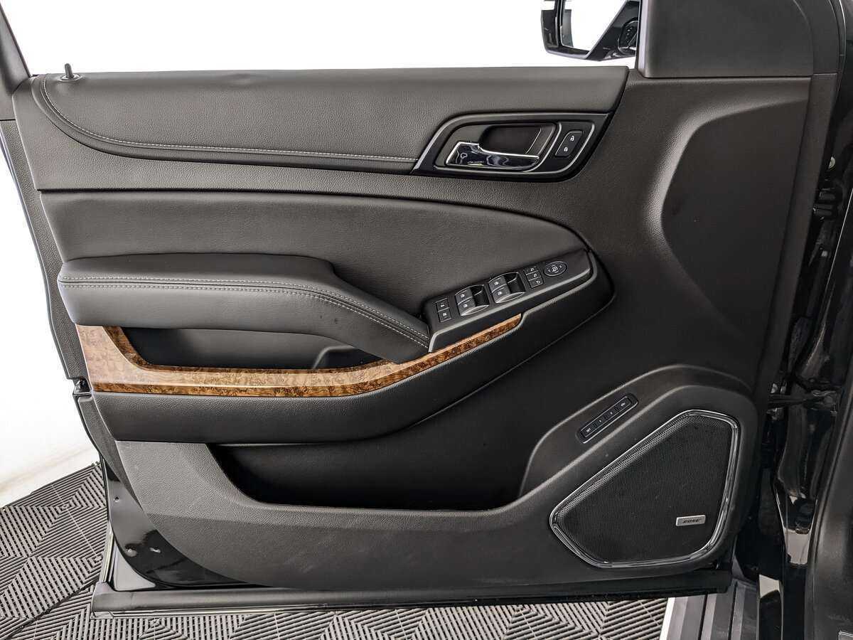 Купить Chevrolet Tahoe с пробегом. Фото: #14