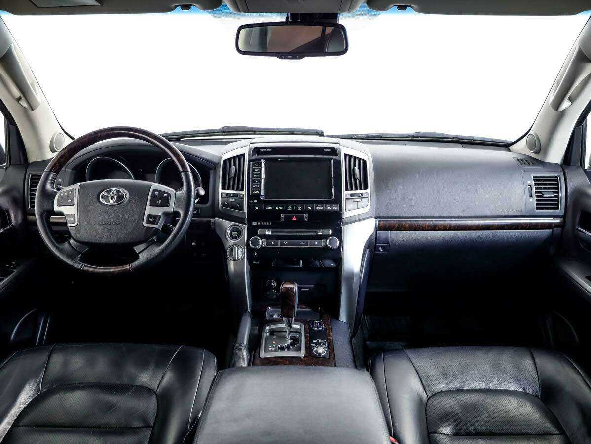 Купить Toyota Land Cruiser с пробегом. Фото: #8