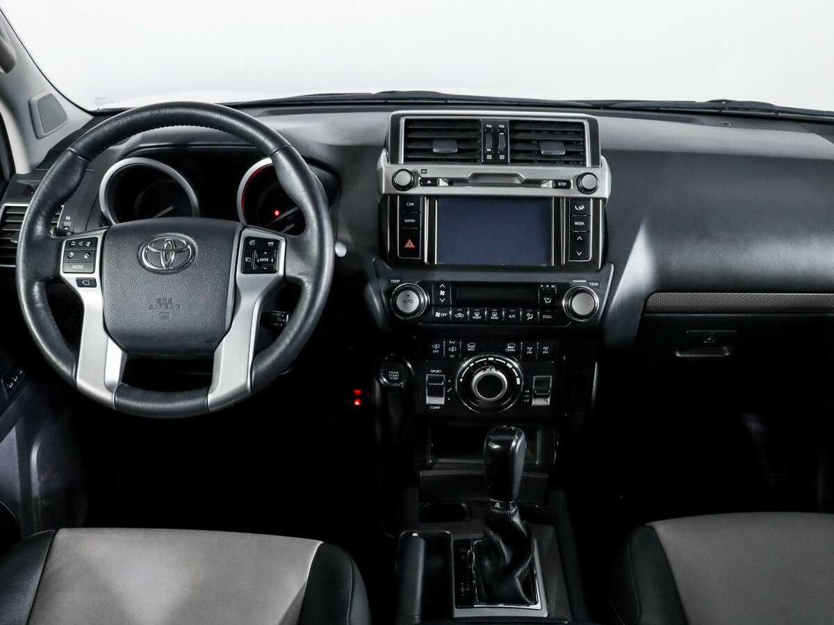 Купить Toyota Land Cruiser Prado с пробегом. Фото: #8
