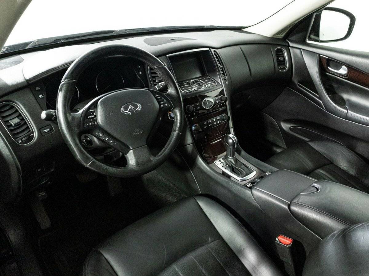 Купить Infiniti EX с пробегом. Фото: #10