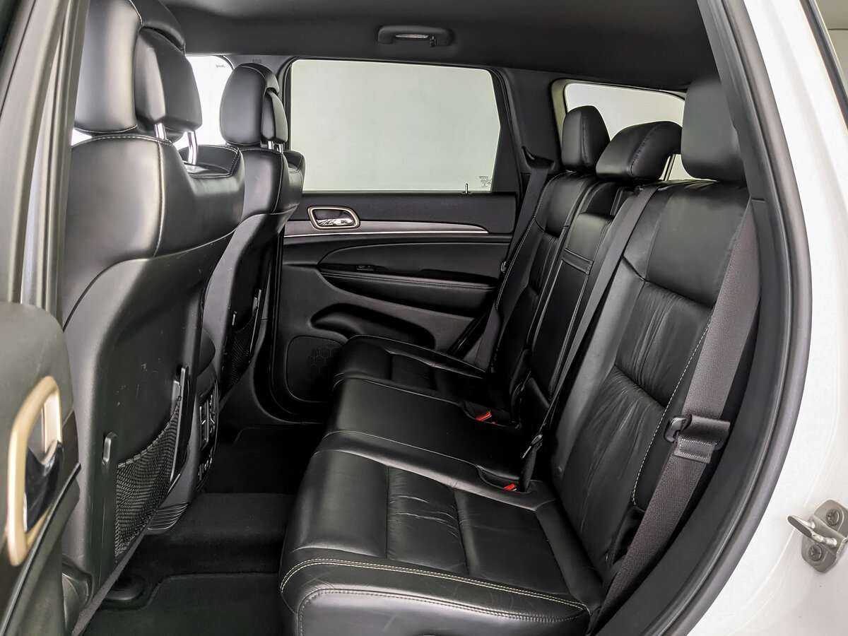 Купить Jeep Grand Cherokee с пробегом. Фото: #11