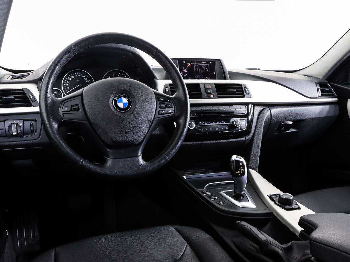 Купить BMW 3 серии с пробегом. Фото: #10