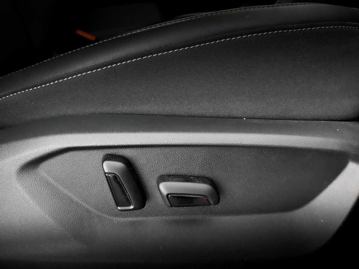 Купить Volkswagen Teramont с пробегом. Фото: #20