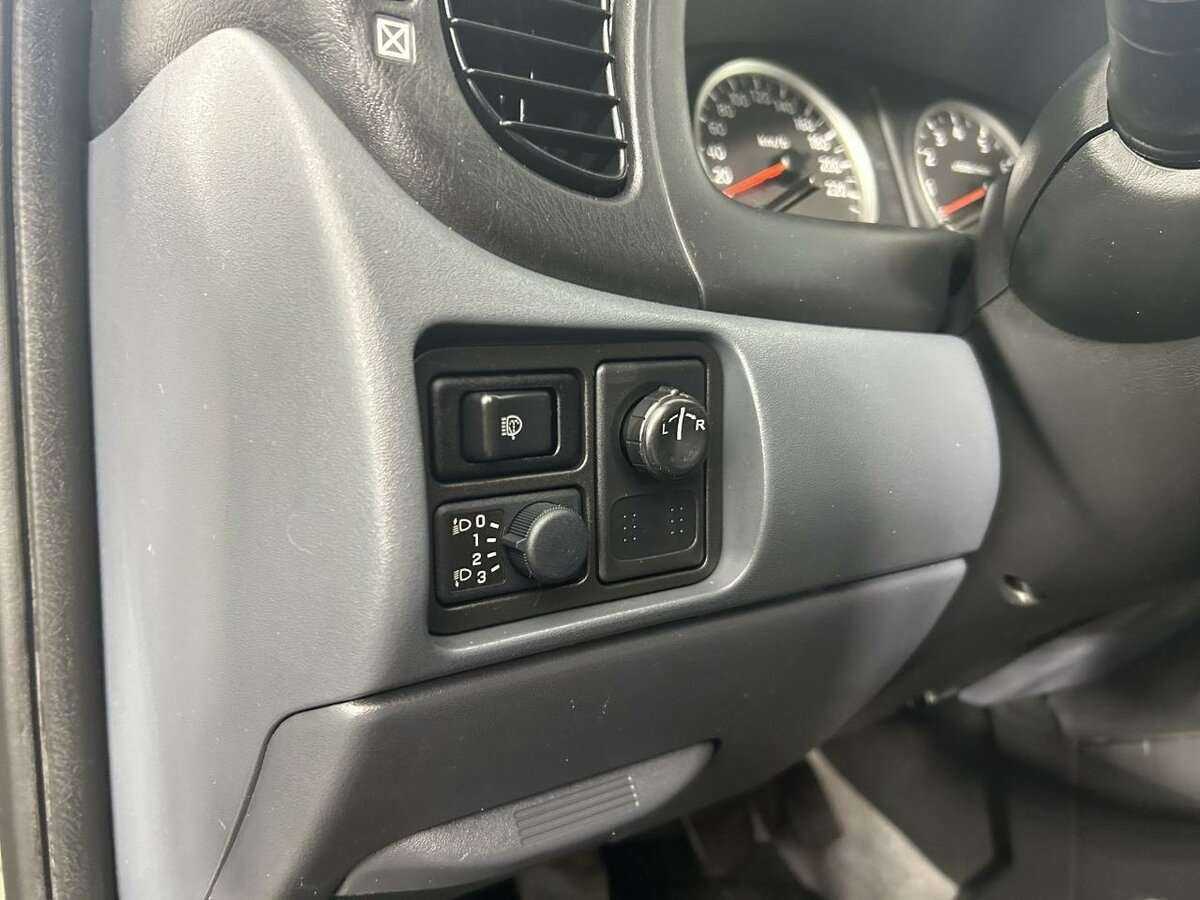 Купить Nissan Almera с пробегом. Фото: #8
