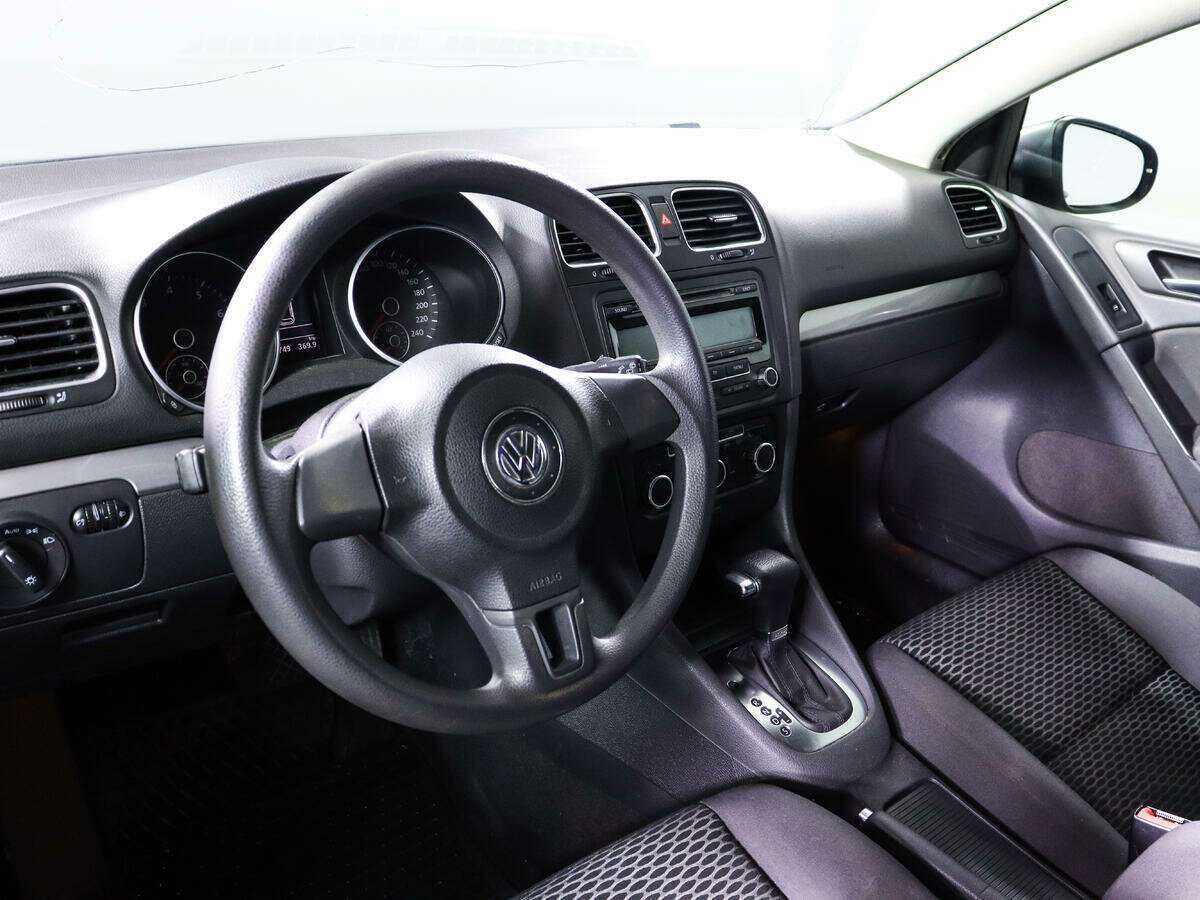 Купить Volkswagen Golf с пробегом. Фото: #11