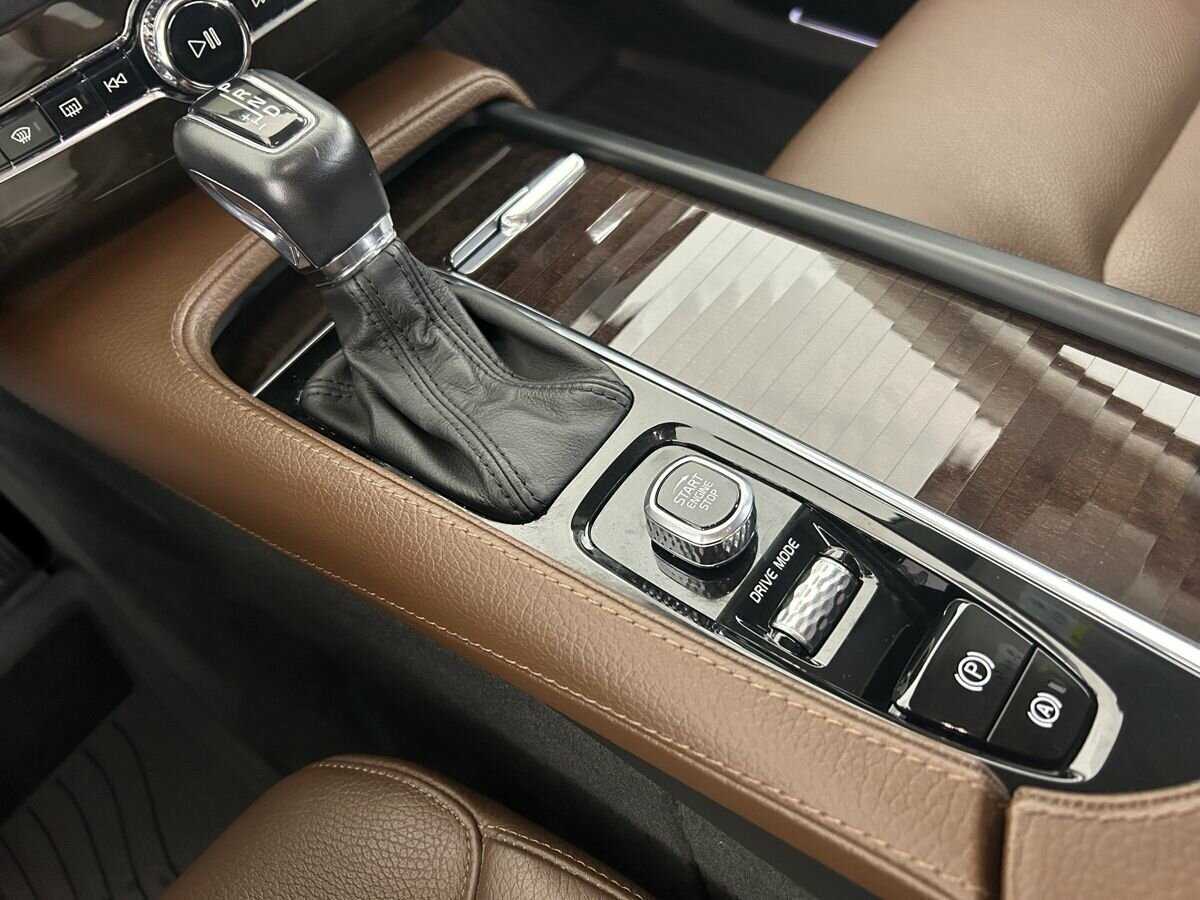 Купить Volvo XC90 с пробегом. Фото: #12