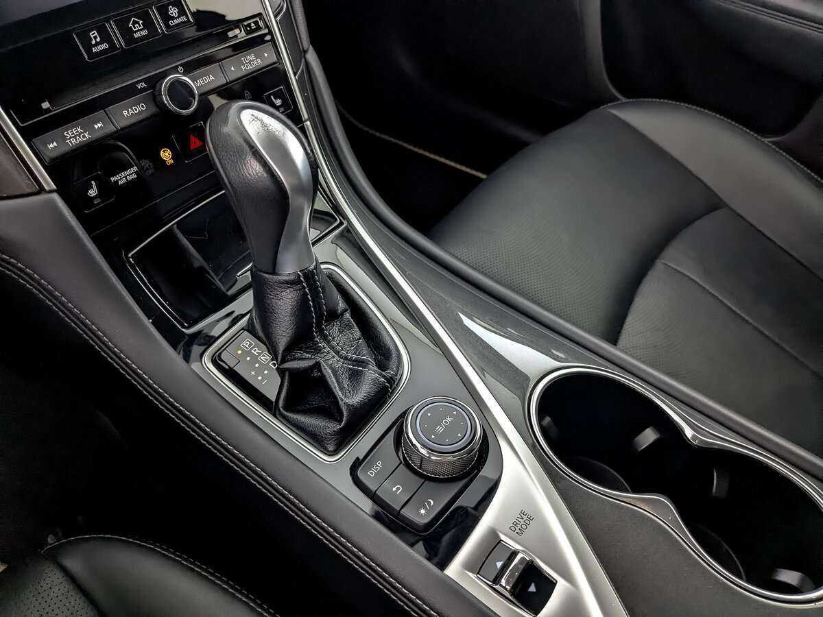 Купить Infiniti Q50 с пробегом. Фото: #20
