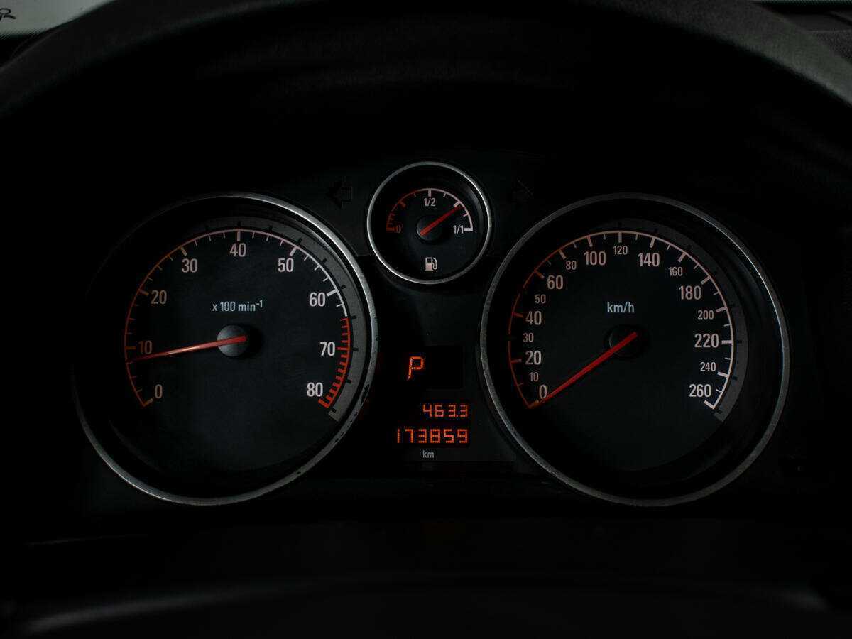 Купить Opel Astra с пробегом. Фото: #11