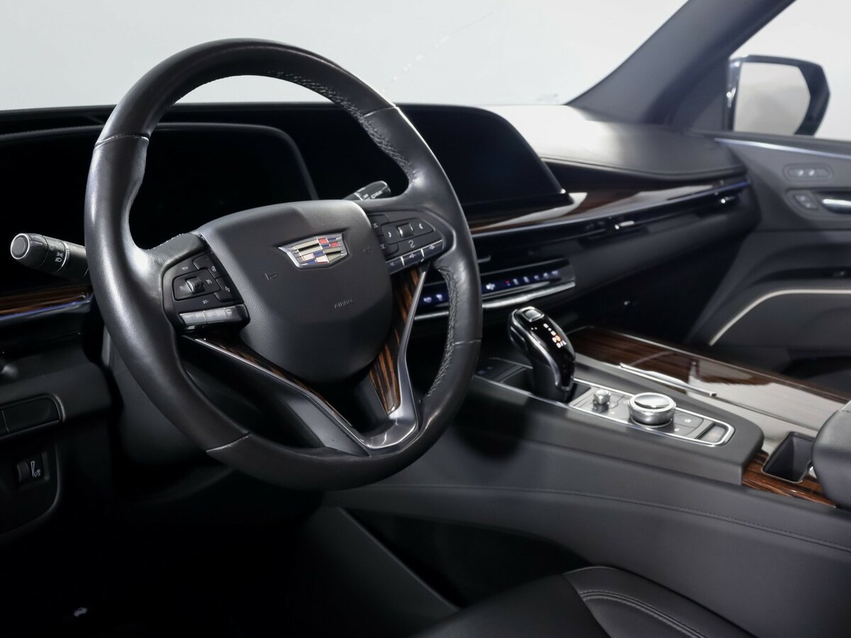 Купить Cadillac Escalade с пробегом. Фото: #13