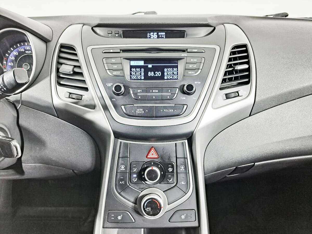 Купить Hyundai Elantra с пробегом. Фото: #12