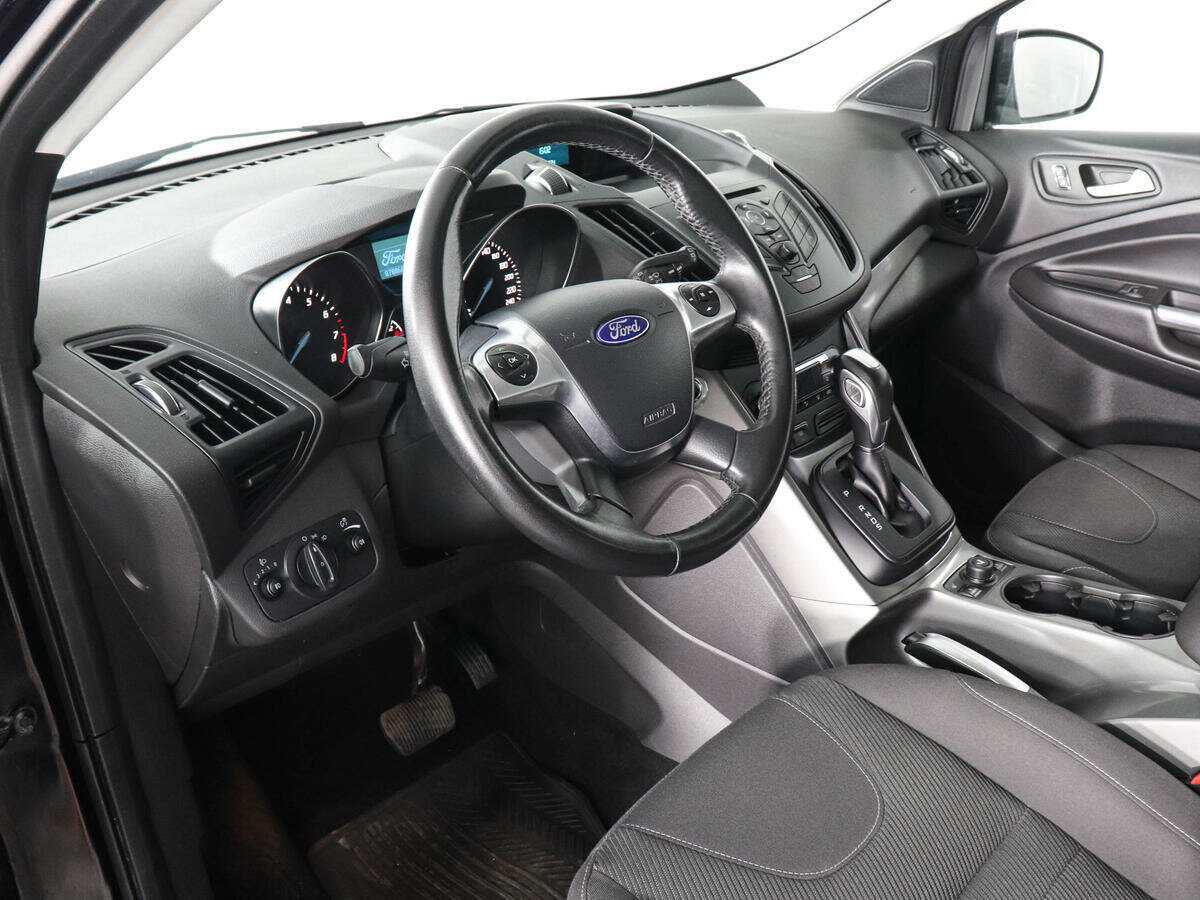 Купить Ford Kuga с пробегом. Фото: #8