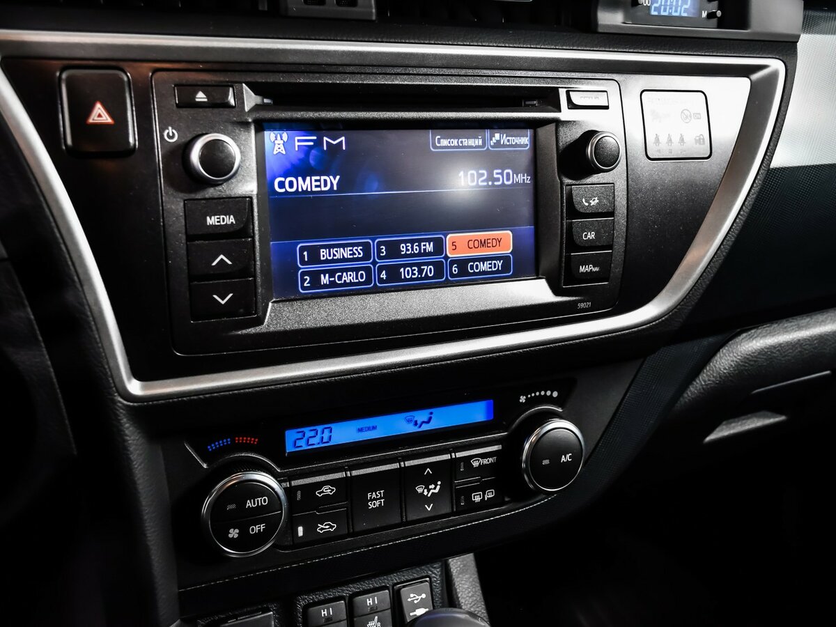 Купить Toyota Auris с пробегом. Фото: #16